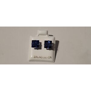 NEW~2Ct Princess Cut Blue Sapphire Gemstone Stud Earrings~.925 Sterling Silver